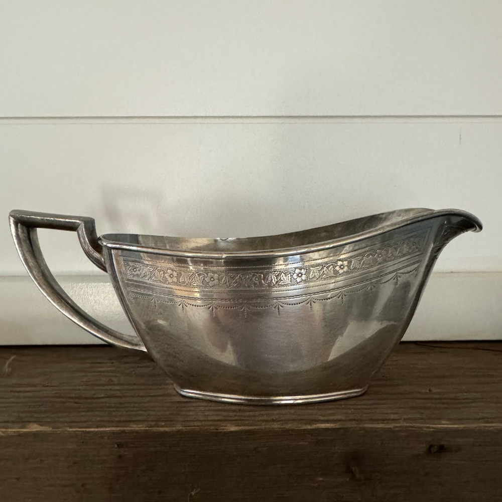 Oneida Paul Revere (Silverplate, Hollowware)‎ Gravy Boat